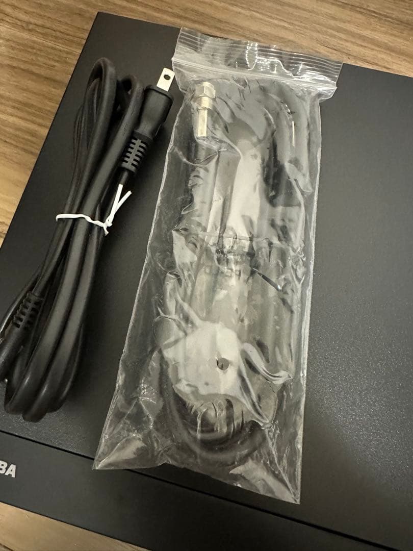 美品 TOSHIBA REGZA DBR-4KZ200 ブルーレイレコーダー