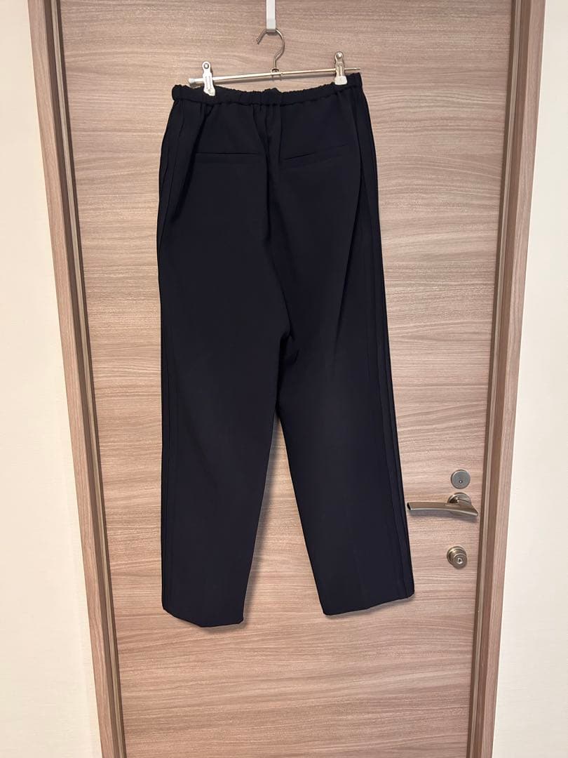 ETRE TOKYO 26SS サイドピンタックラインリラクシーパンツ ネイビー