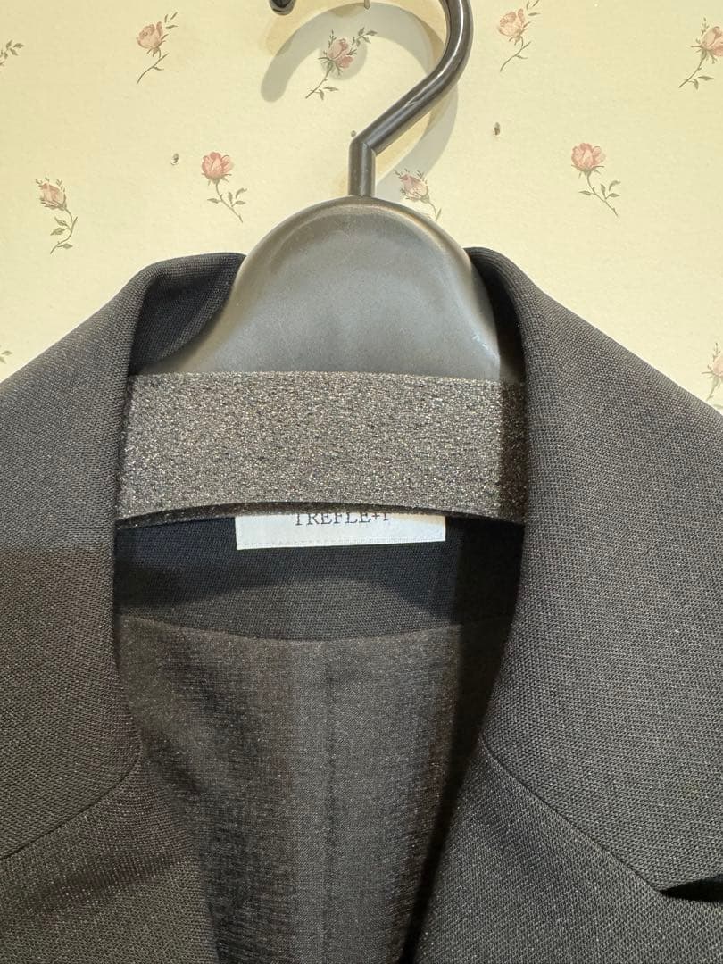 TRÈFLE+1 ブラック テーラードジャケット