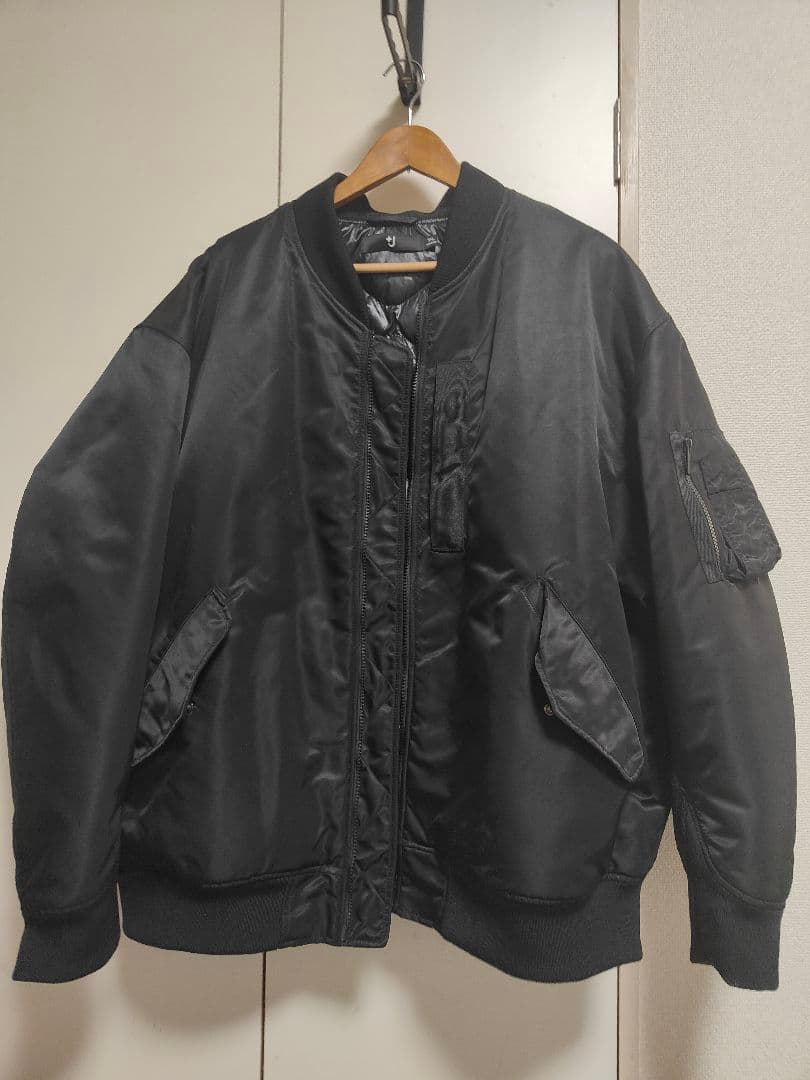 【ユニクロ】＋J 3XL ハイブリットダウンオーバーサイズ MA-1 ブラック