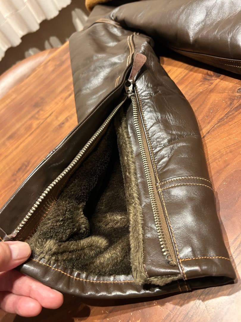 バズリクソンズ　B2 フライトジャケット ブラウン　ホースハイド　38