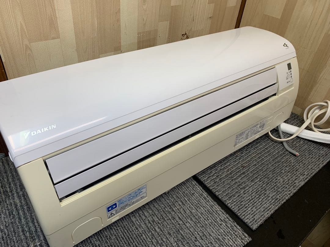 エアコン本体　福岡市内取付料金込み　2012年　ダイキン　14畳　4kw