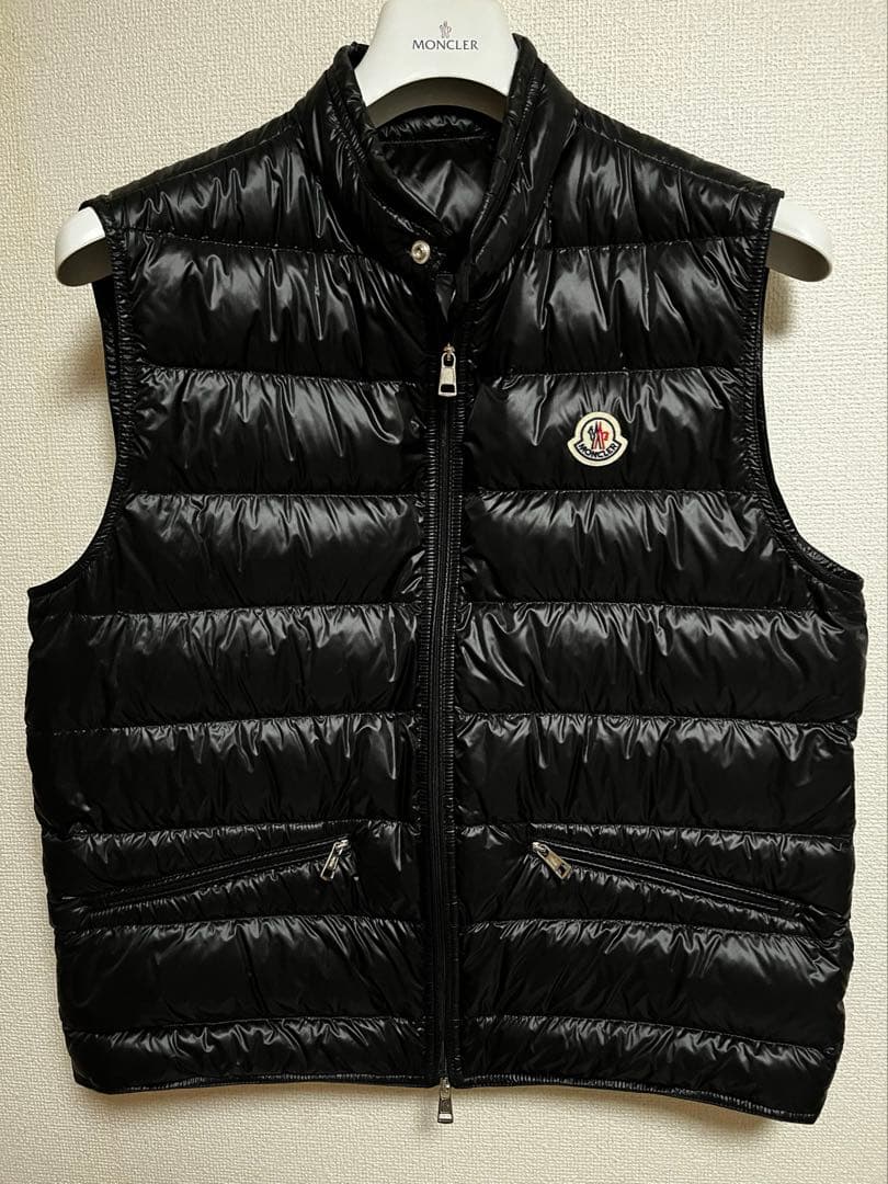 モンクレール GUI キルティング　ダウンベスト 黒 サイズ4