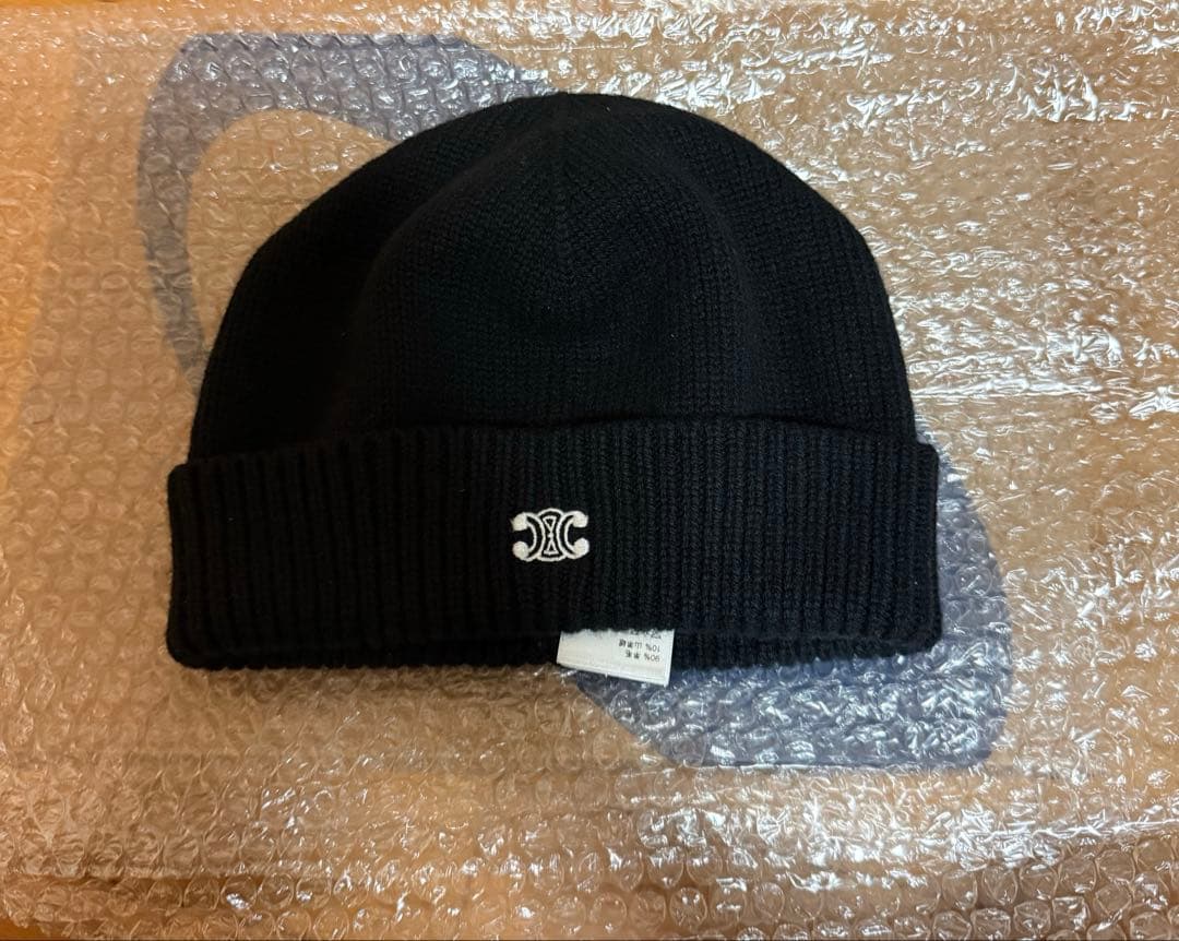 CELINE セリーヌ トリオンフ キャップ ニット帽 yzerr着用