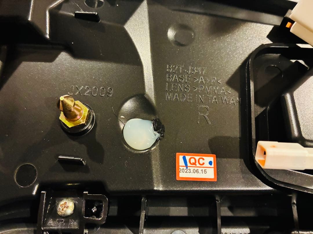 50系RAV4 ファイバーLEDテール シーケンシャルウインカー クリアータイプ