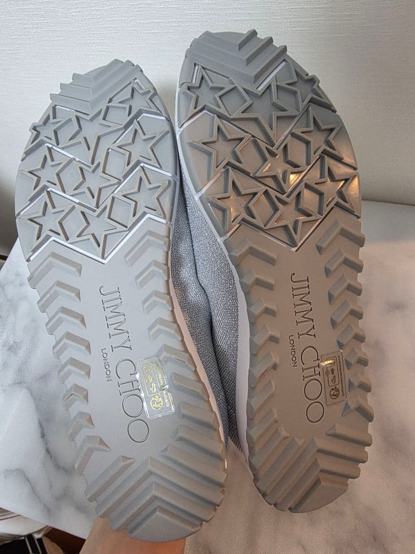 JIMMY CHOO シルバー スニーカー 24センチ