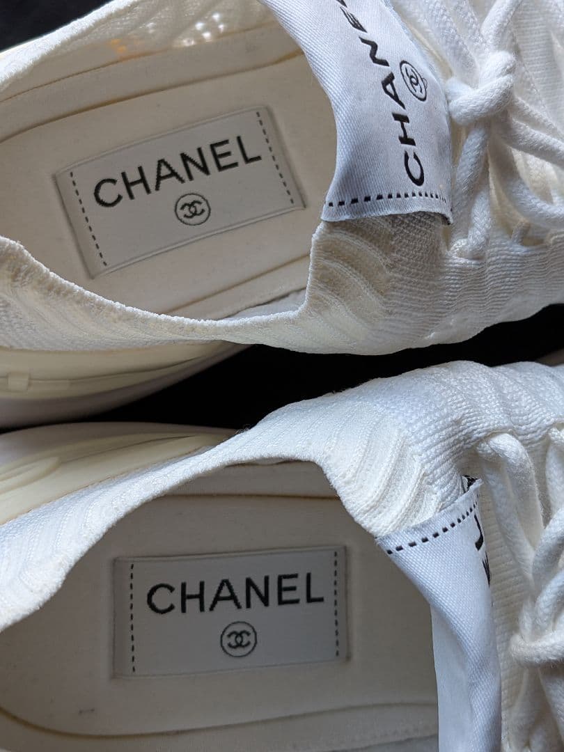 CHANEL スニーカー メッシュ ココマーク ロゴ 白 シャネル