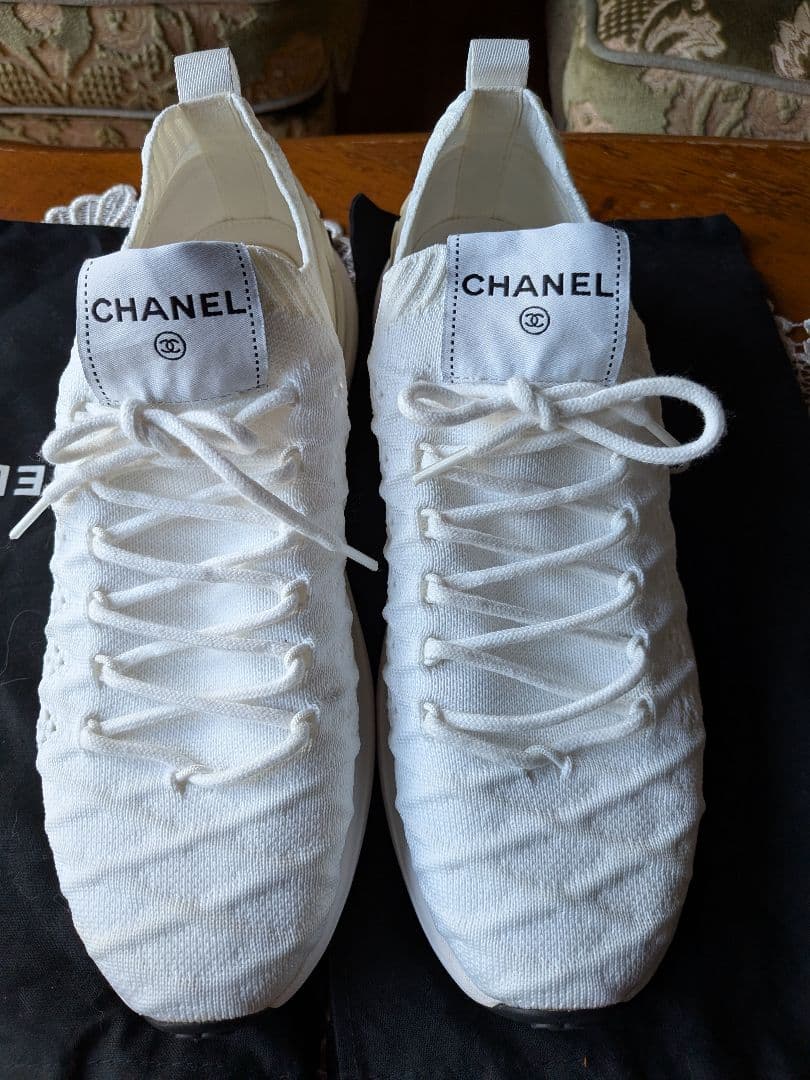 CHANEL スニーカー メッシュ ココマーク ロゴ 白 シャネル