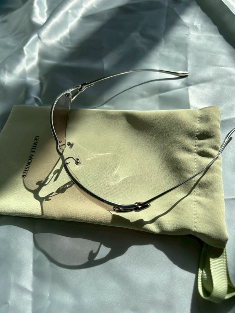 GENTLE MONSTER（ジェントルモンスター）Futura 02(BRG)