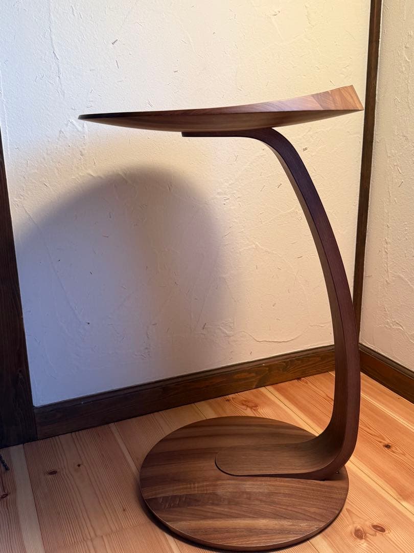 カリモク家具　コーヒーテーブル　ウォールナット材