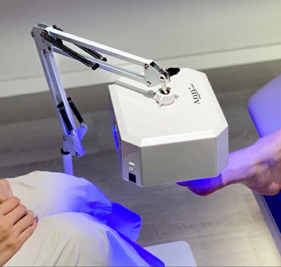 【美品】ネイルライト/LEDライト/フット用