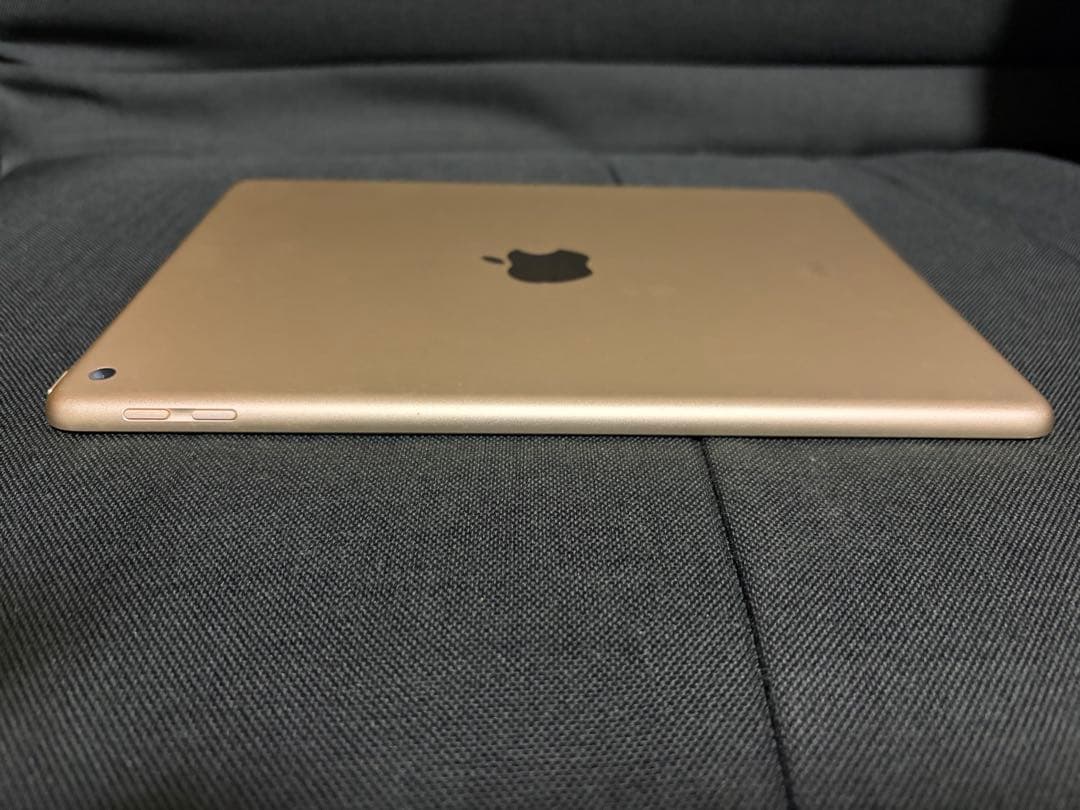 美品！iPad Wi-Fi 32GB ゴールド 2017年モデル