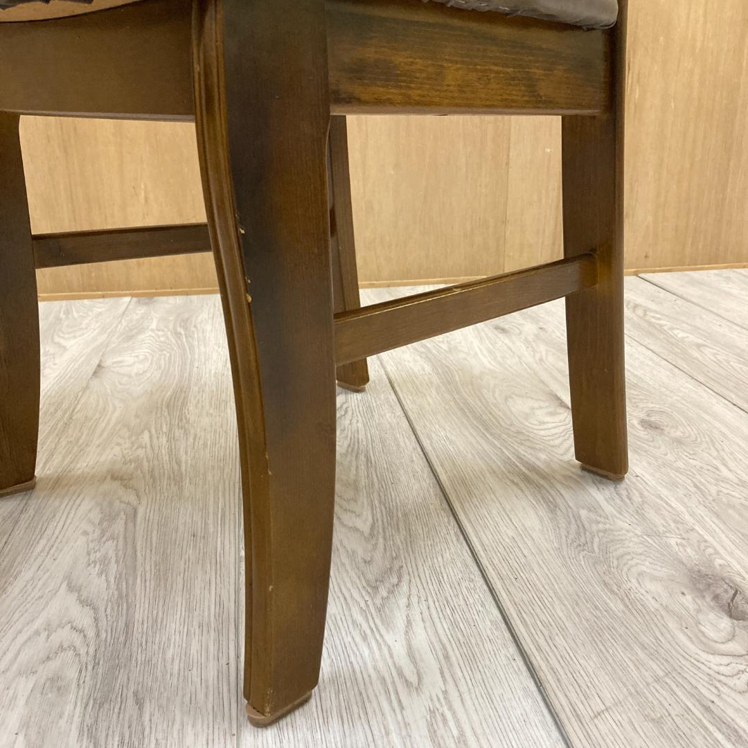 【カリモク】コロニアル　透かし彫り　ダイニングチェア　椅子　２脚セット