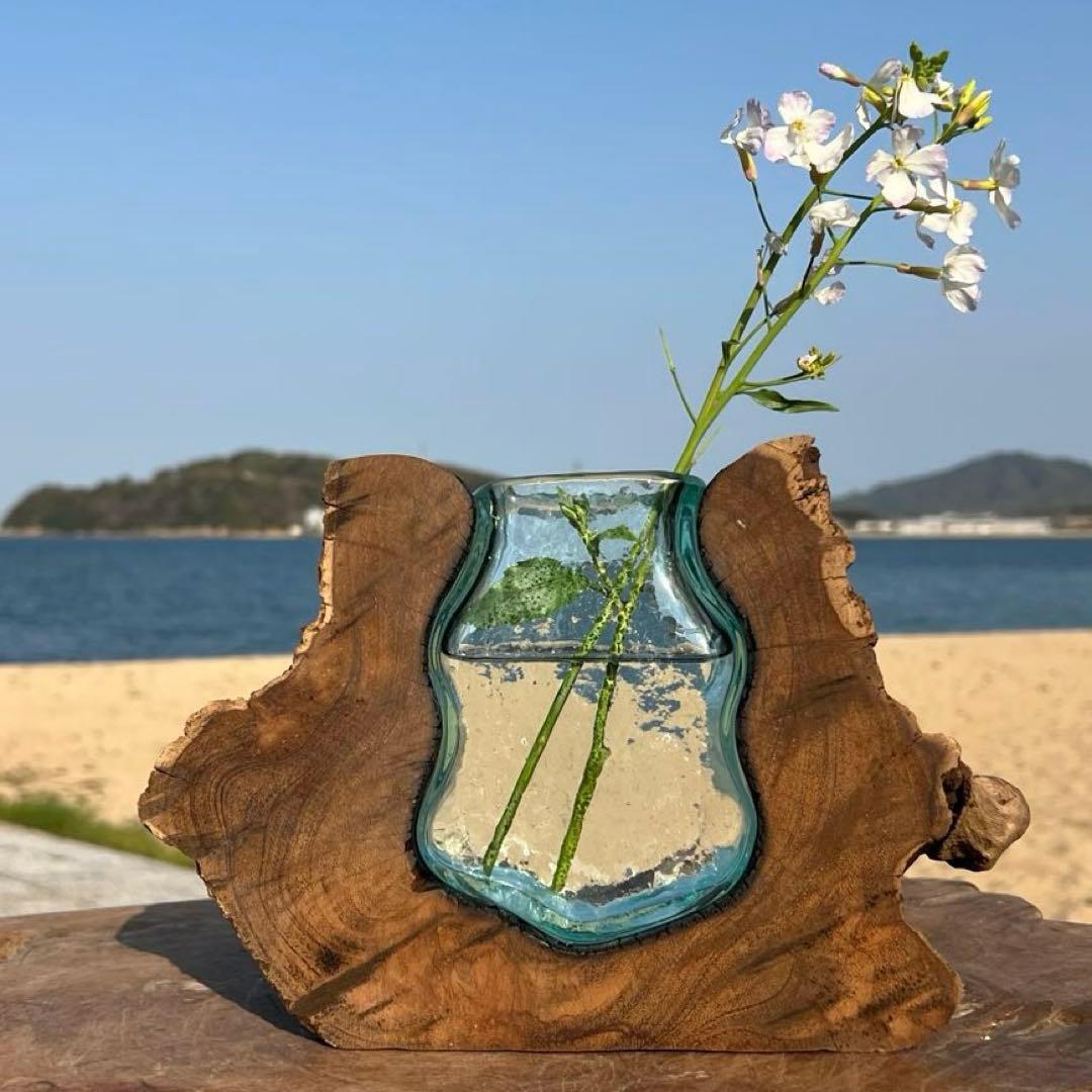 らい 天然木とガラスの花瓶UQ1 オブジェ 一輪挿し フラワーベース 作品