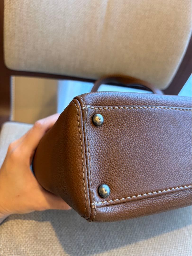 CHANEL キャビアスキン バッグ　ショルダーバッグ　シャネル