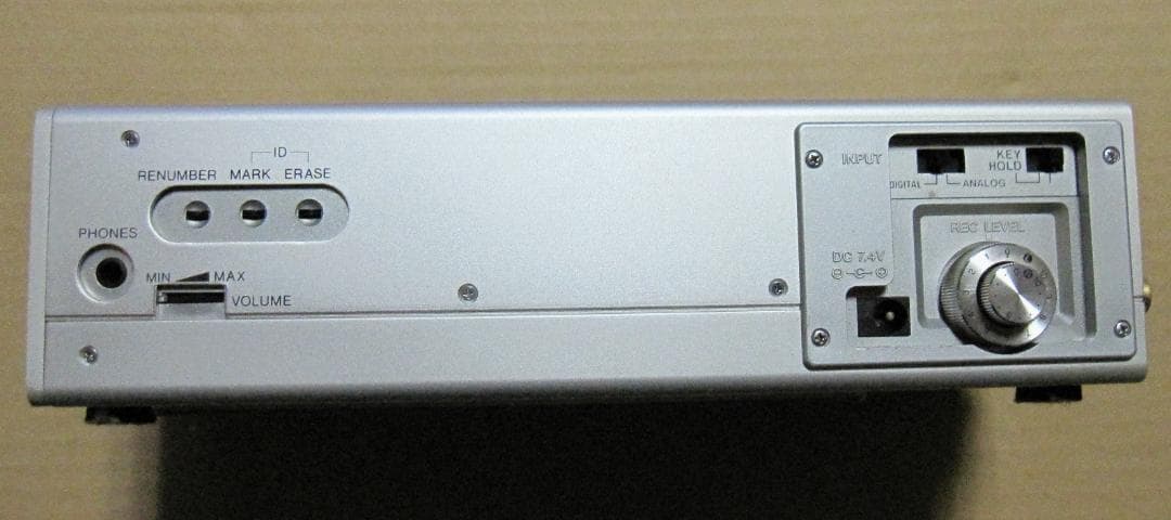 AIWA アイワ プロ用ポータブルDAT HD-S1000 完全ジャンク品