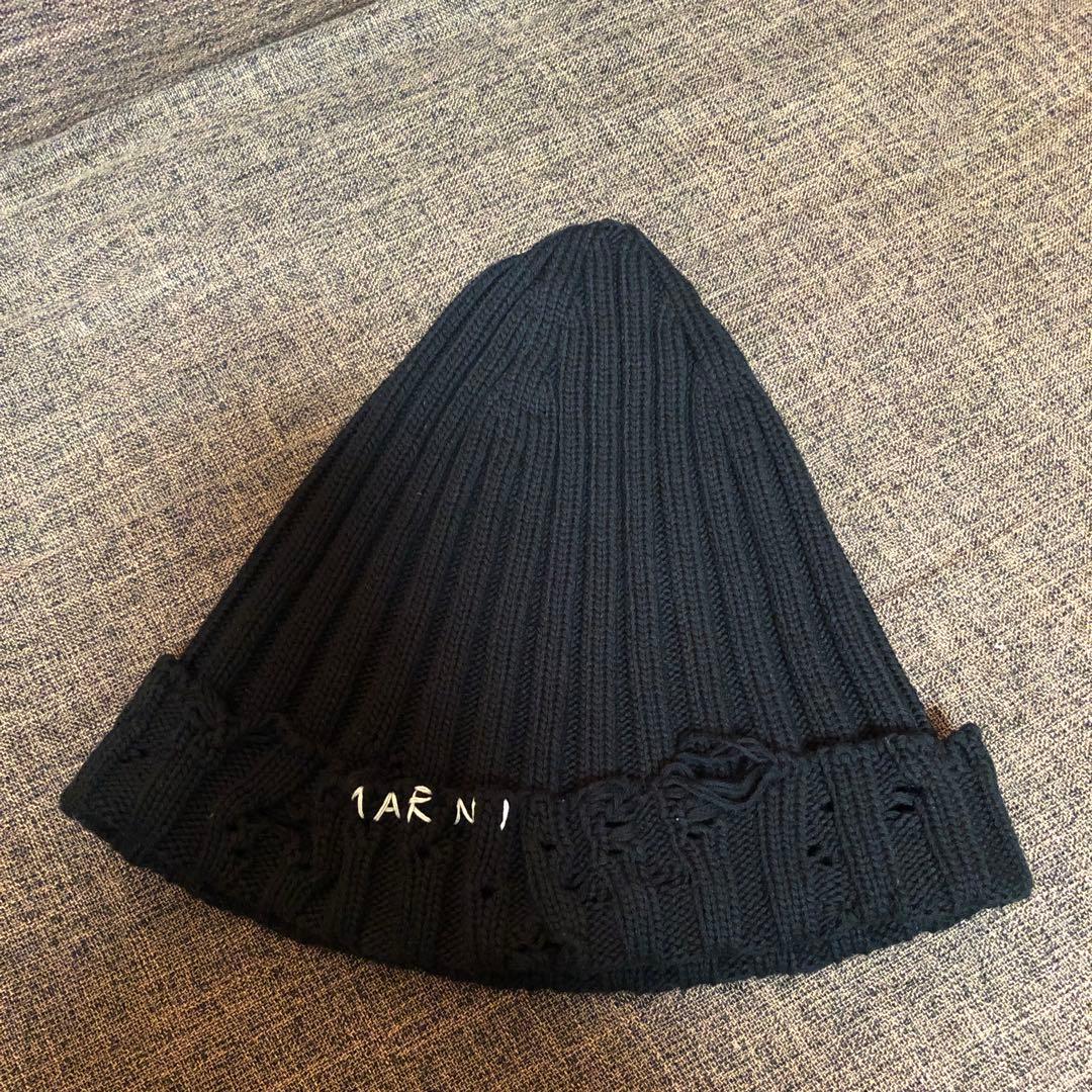 マルニ　MARNI ダメージ加工　ニット帽 ブラック ビーニー