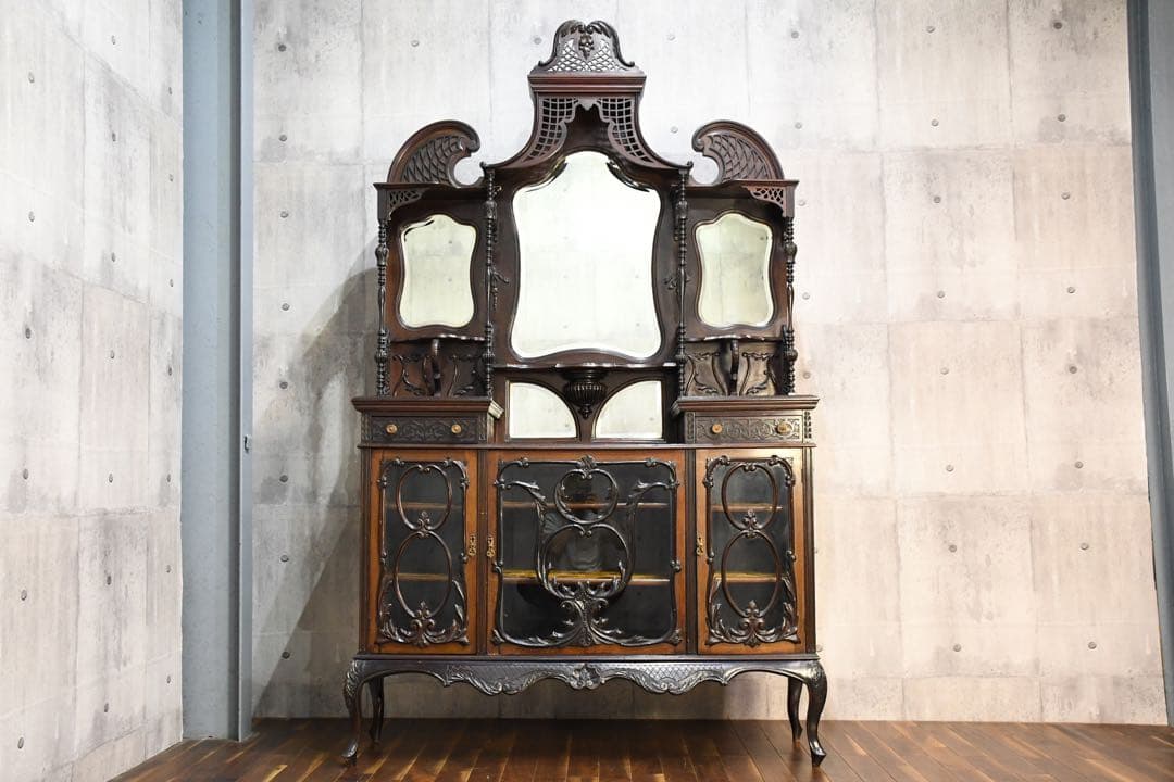 DIK142 英国アンティーク ヴィクトリアンキャビネット マホガニー材 猫脚