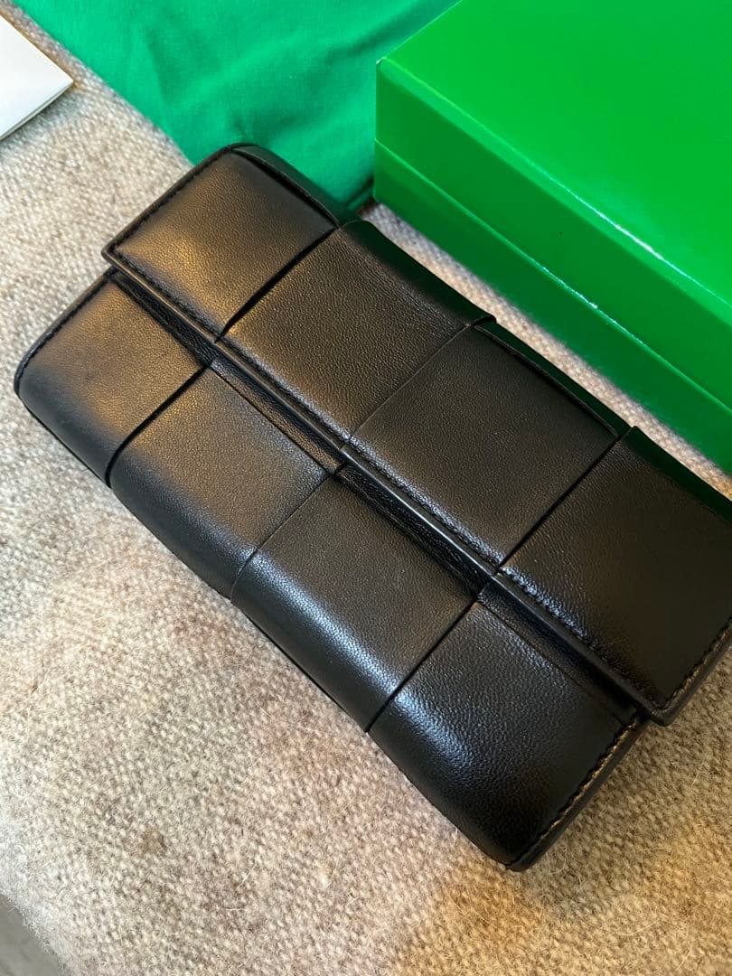 BOTTEGA VENETA 長財布 カセット ラージ フラップウォレット
