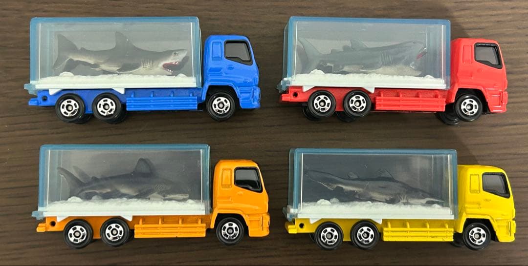 トミカ ギフトセット 世界のサメコレクション