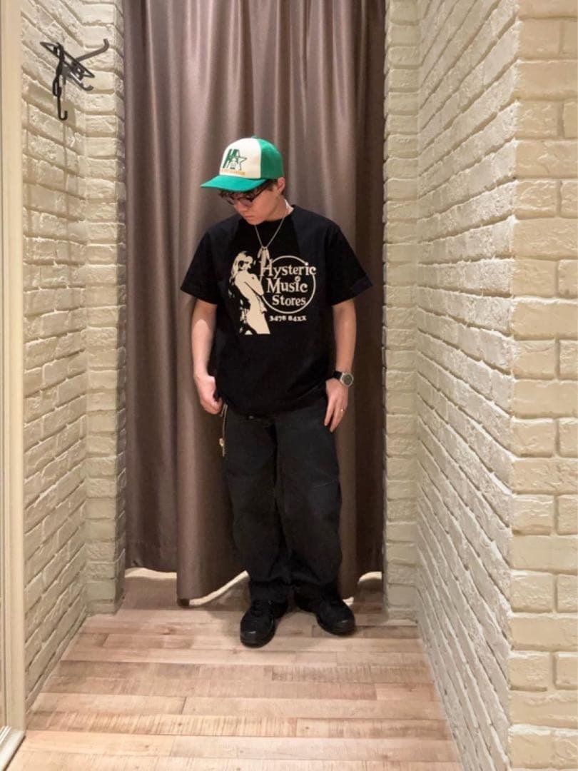 大人気！ヒステリックグラマー 半袖Tシャツ【MUSIC STORES】黒L