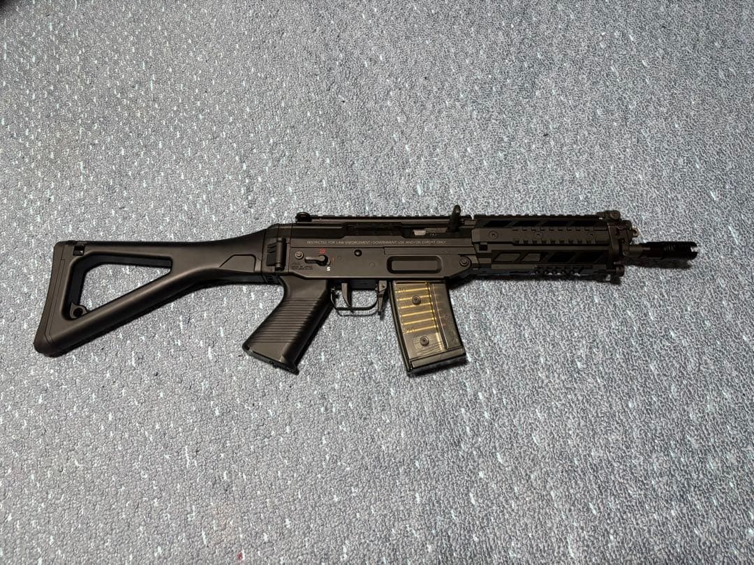 東京マルイ　電動ガン　SIG553＋