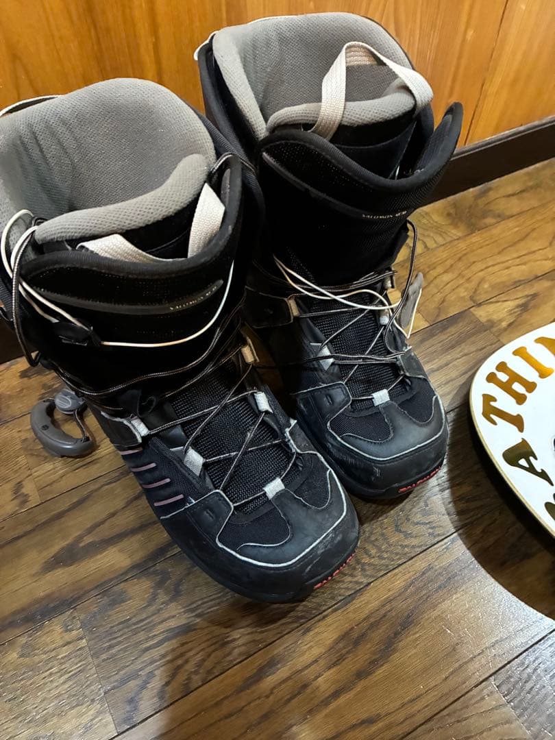 サロモン SALOMON スノーボード153 セット　ロキシーエイプ ブーツ37