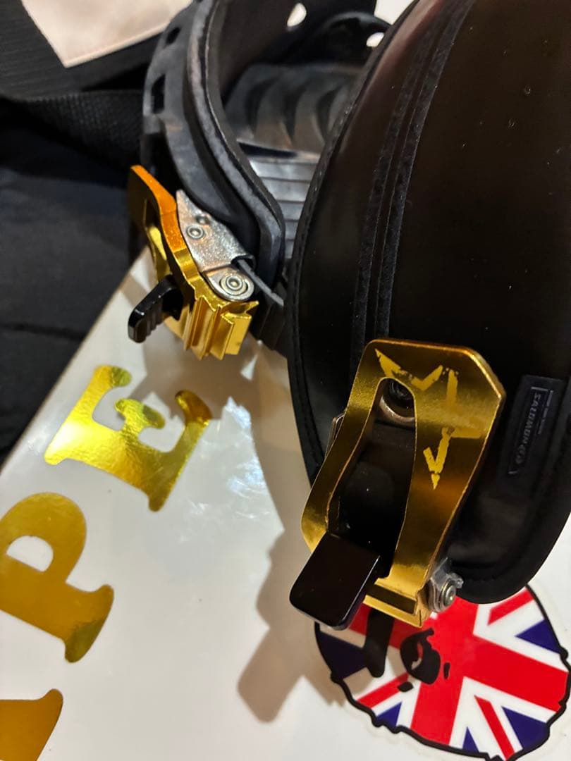 サロモン SALOMON スノーボード153 セット　ロキシーエイプ ブーツ37