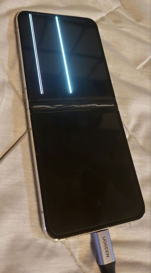 携帯電話本体 Galaxy Z Flip5