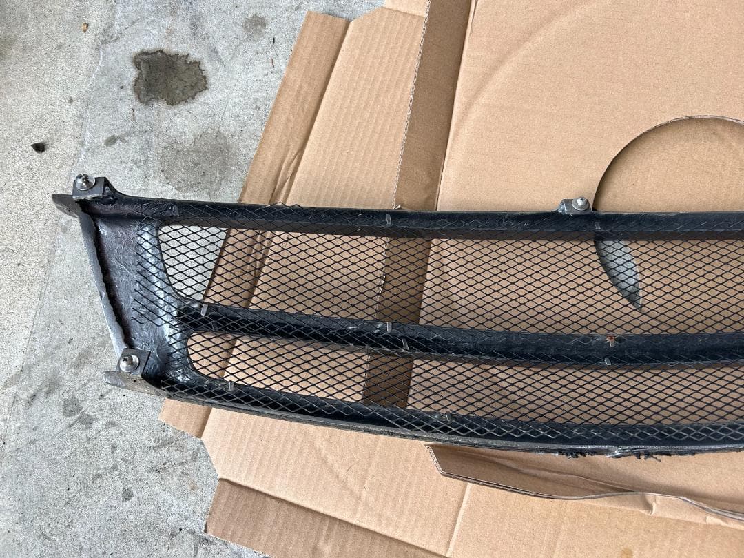 【中古】日産CKV36スカイラインクーペスポーツグリルガンメタ