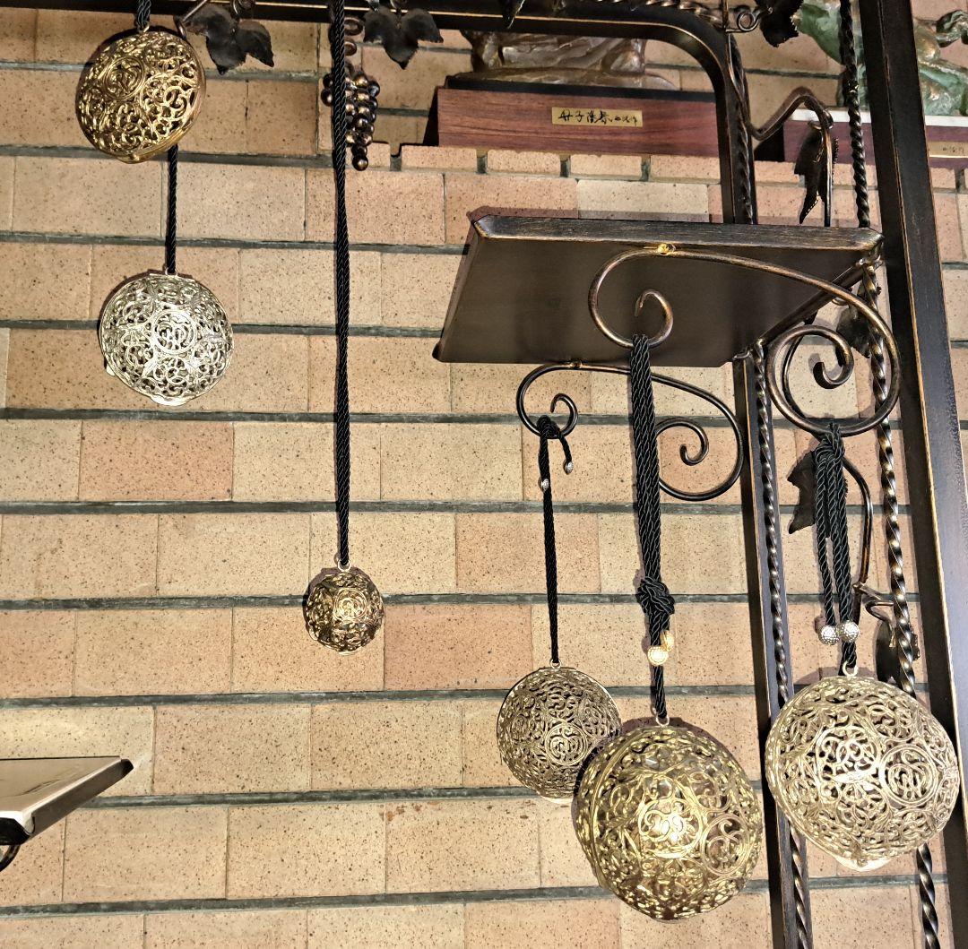 サンタマリアノヴェッラ　ポプリケースゴールド　小さめ球体