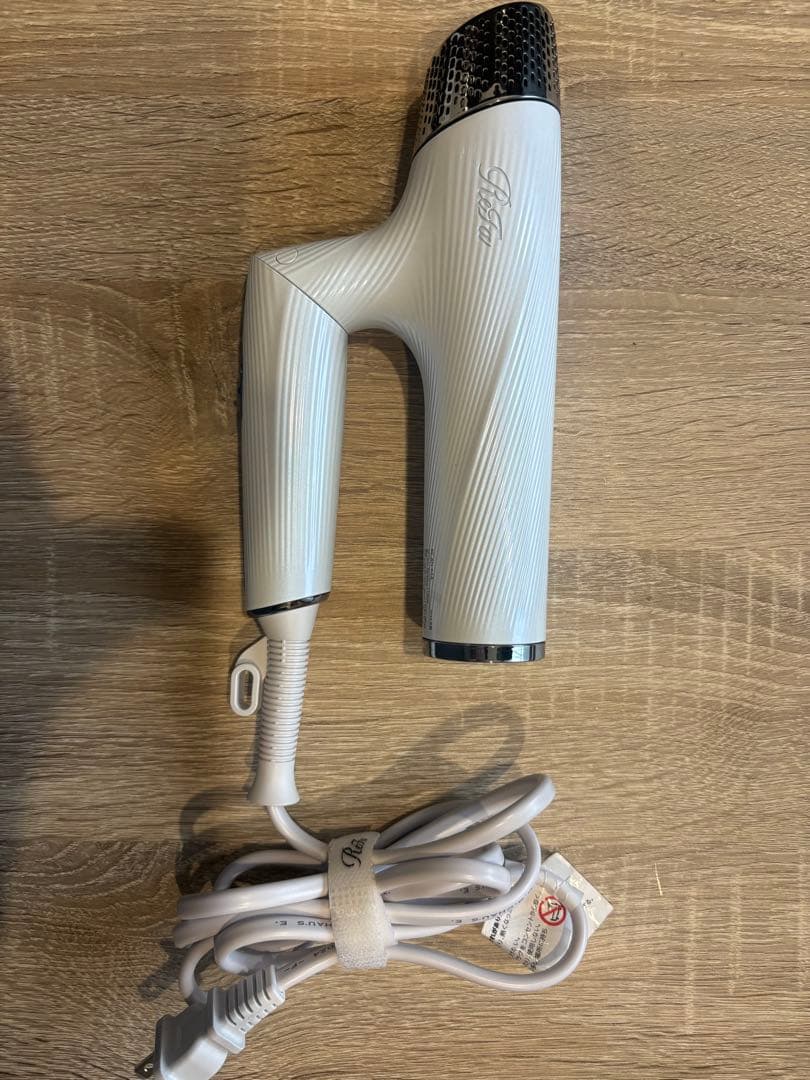 <Refa>軽量ホワイトヘアドライヤー2024年製