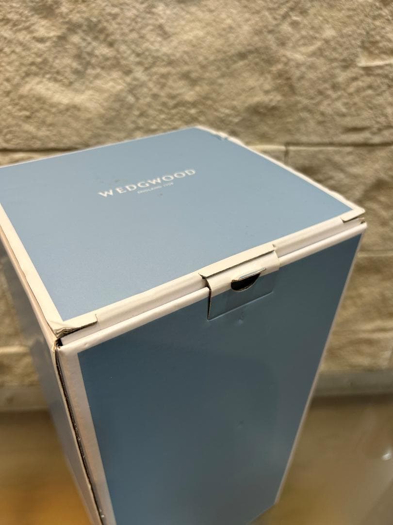  ウエッジウッド ホワイトフォリア ベース 花瓶 30cm