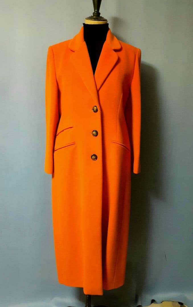 イタリア製オレンジ ロングコート 3ボタン