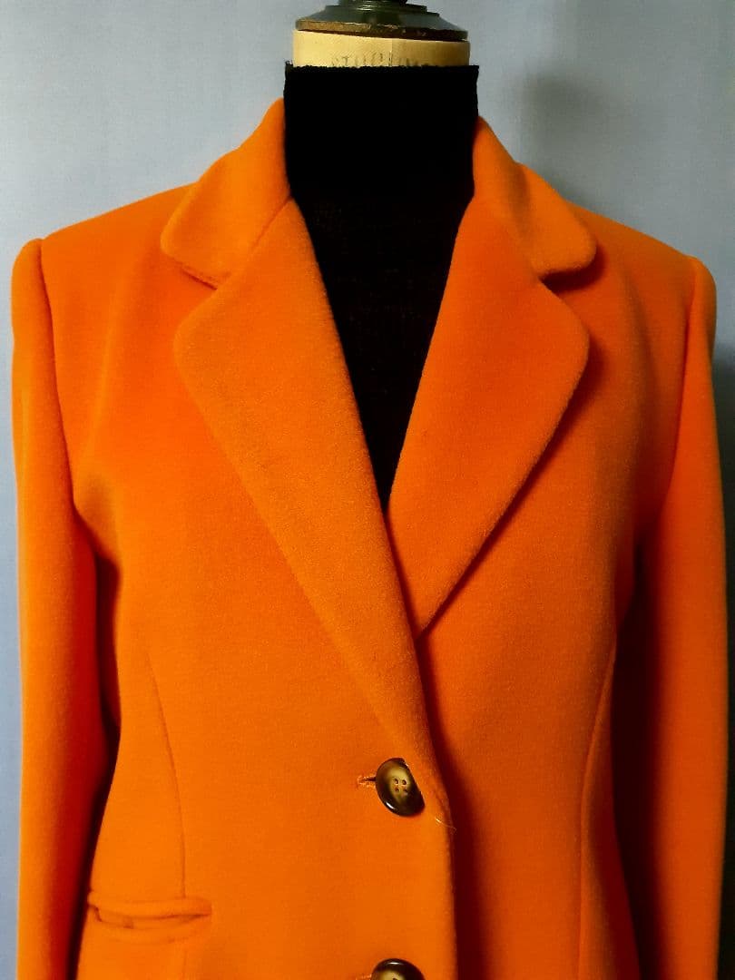 イタリア製オレンジ ロングコート 3ボタン