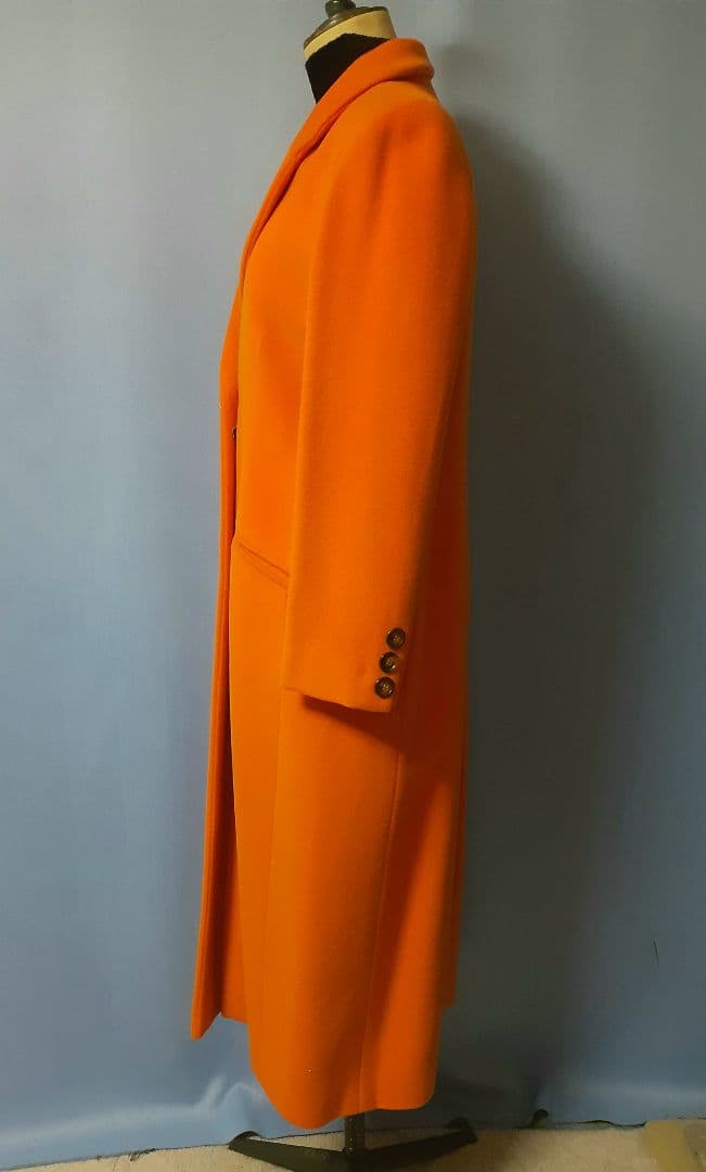 イタリア製オレンジ ロングコート 3ボタン