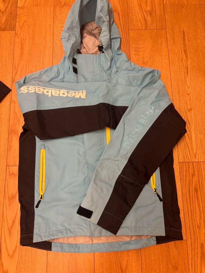 Megabass レインウェア Mサイズ 青/黒　メガバス