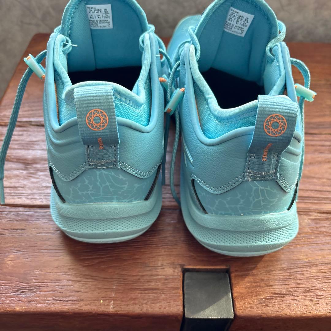 水色 バスケットボールシューズ　27.5センチ