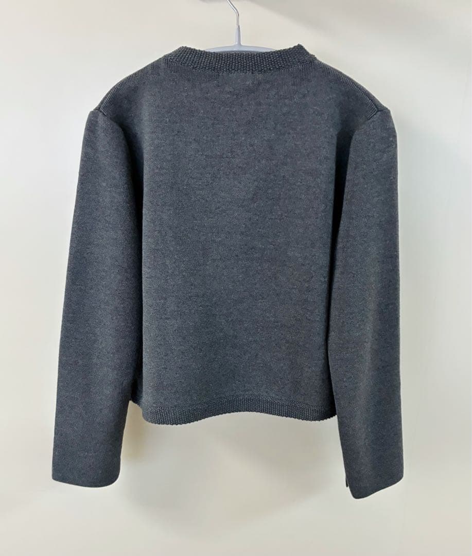 美品 anuans オリジナルボタンノーカラーニットジャケット　グレー
