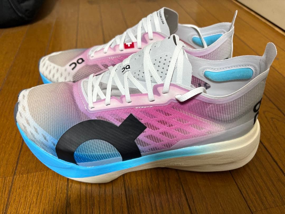 【新品正規品】早い者勝ち！大特価！クラウドブーム　ストライク 26.0cm