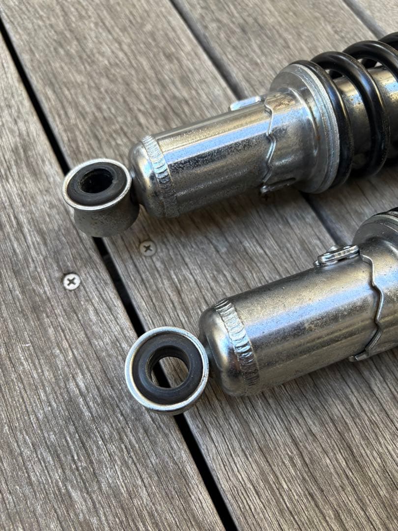 SR400 FI 純正 リアサスペンション