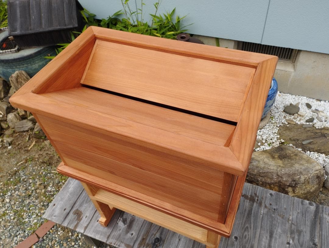 柿渋塗賽銭箱（台なし）