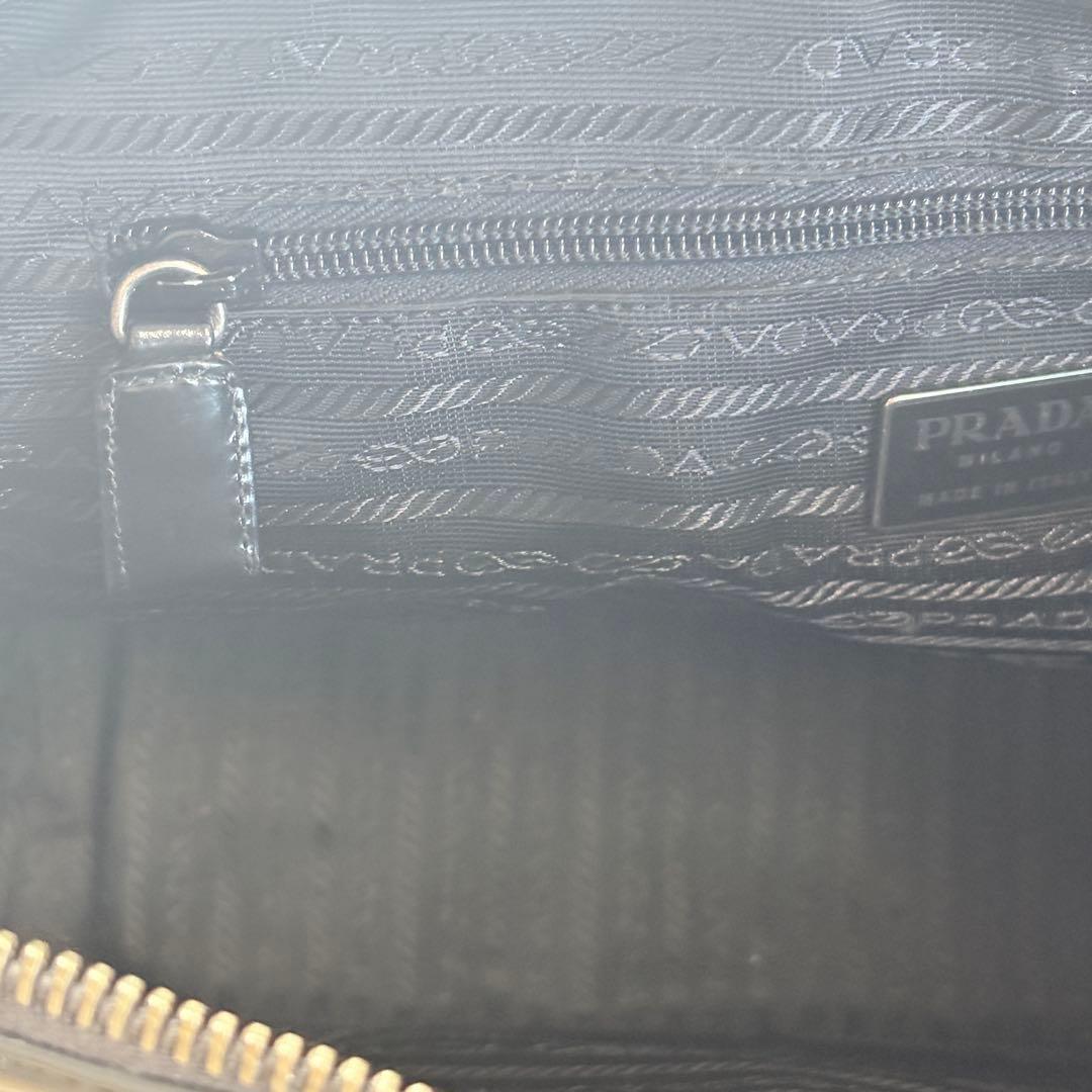 PRADAエナメルレザートートバッグ ブラック本革ビジネス美品
