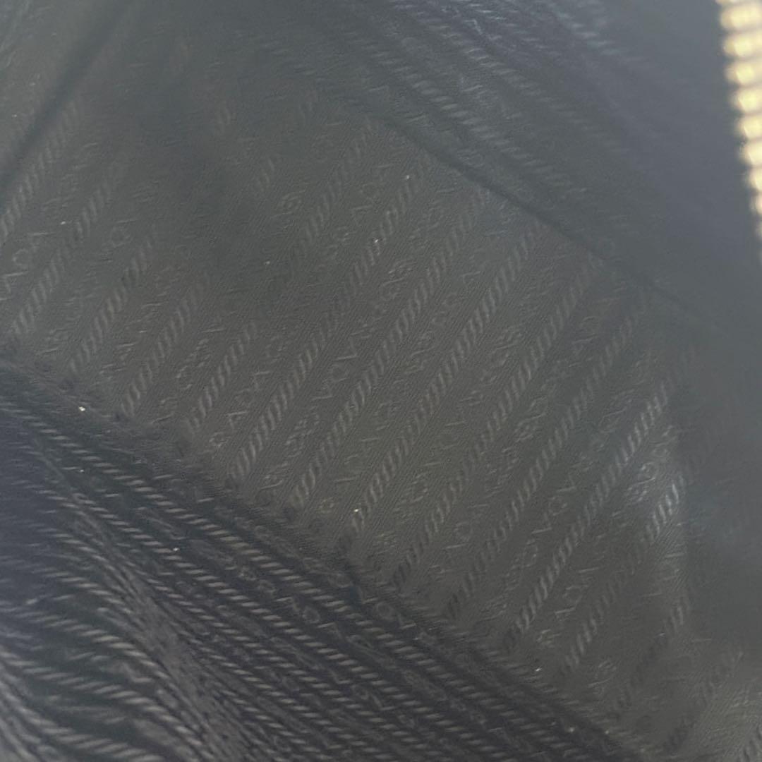 PRADAエナメルレザートートバッグ ブラック本革ビジネス美品