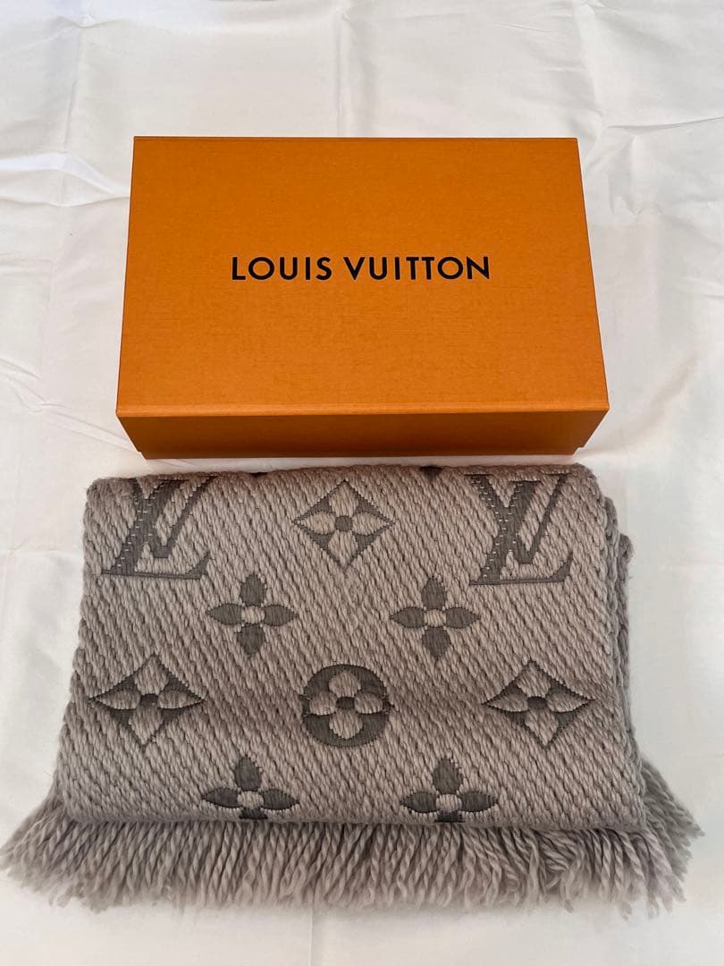 LOUIS VUITTON ルイヴィトン エシャルプロゴマニア ストール グレー