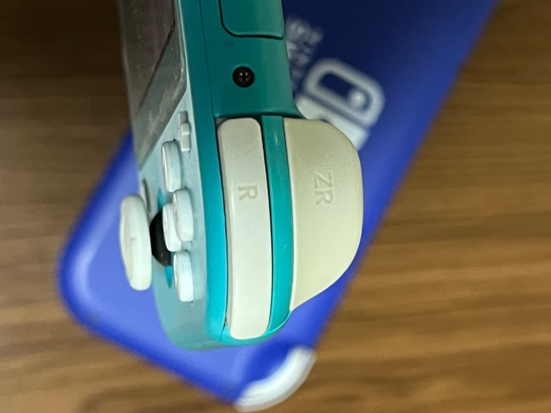 ニンテンドースイッチライトジャンク品(2種)