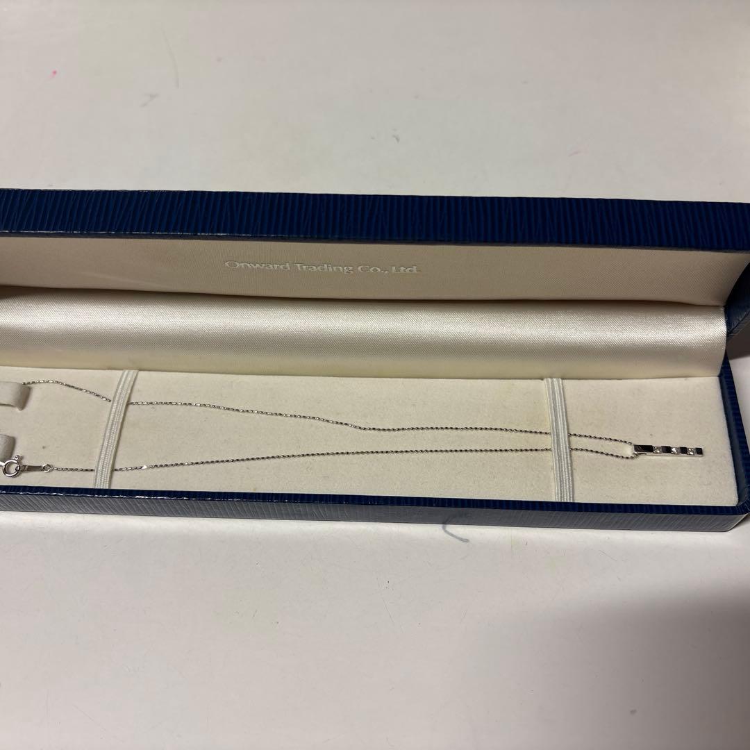 K18ＷＧ　ダイヤモンド　ペンダント