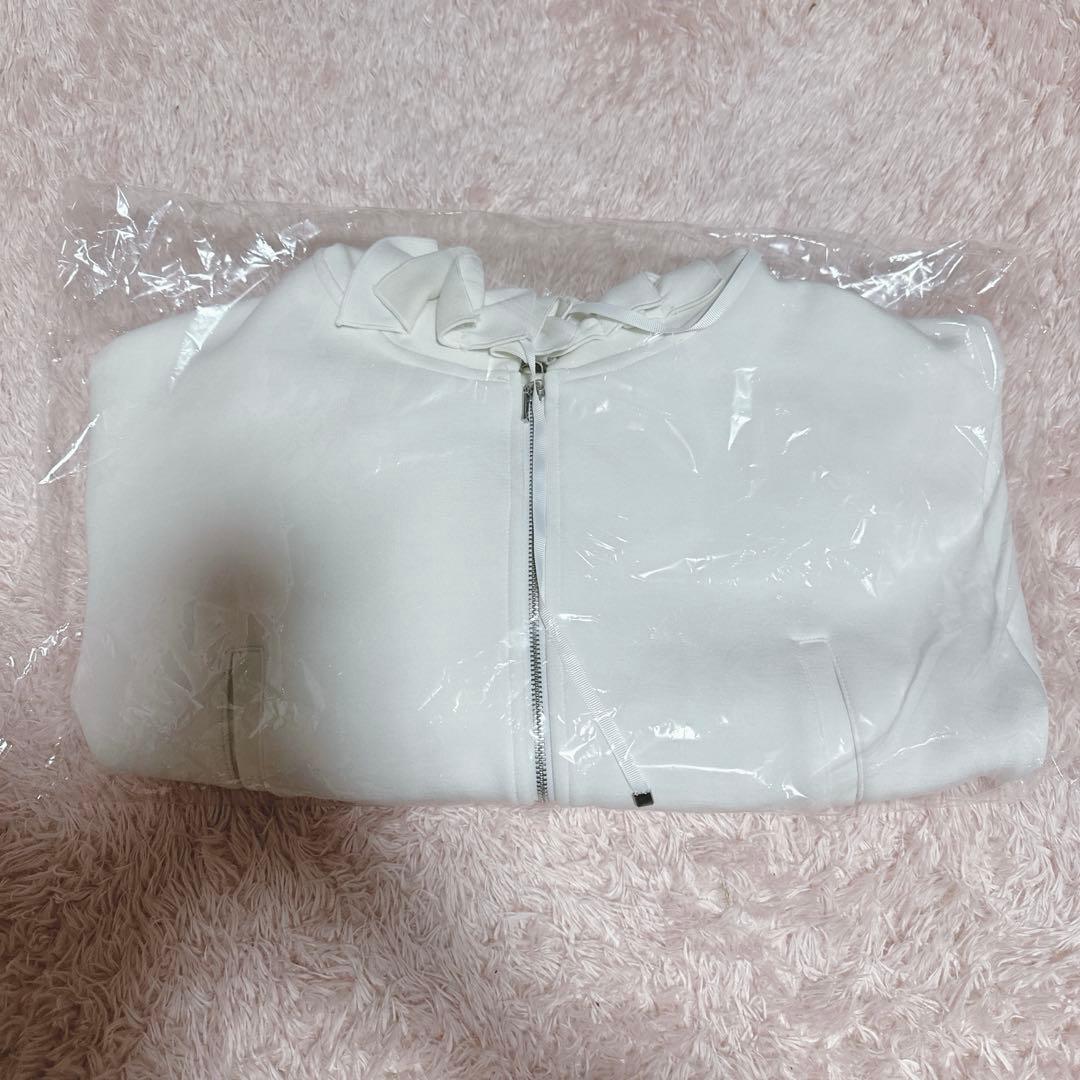 【新品未使用】SNIDEL♡フリルショートジップパーカー ホワイト