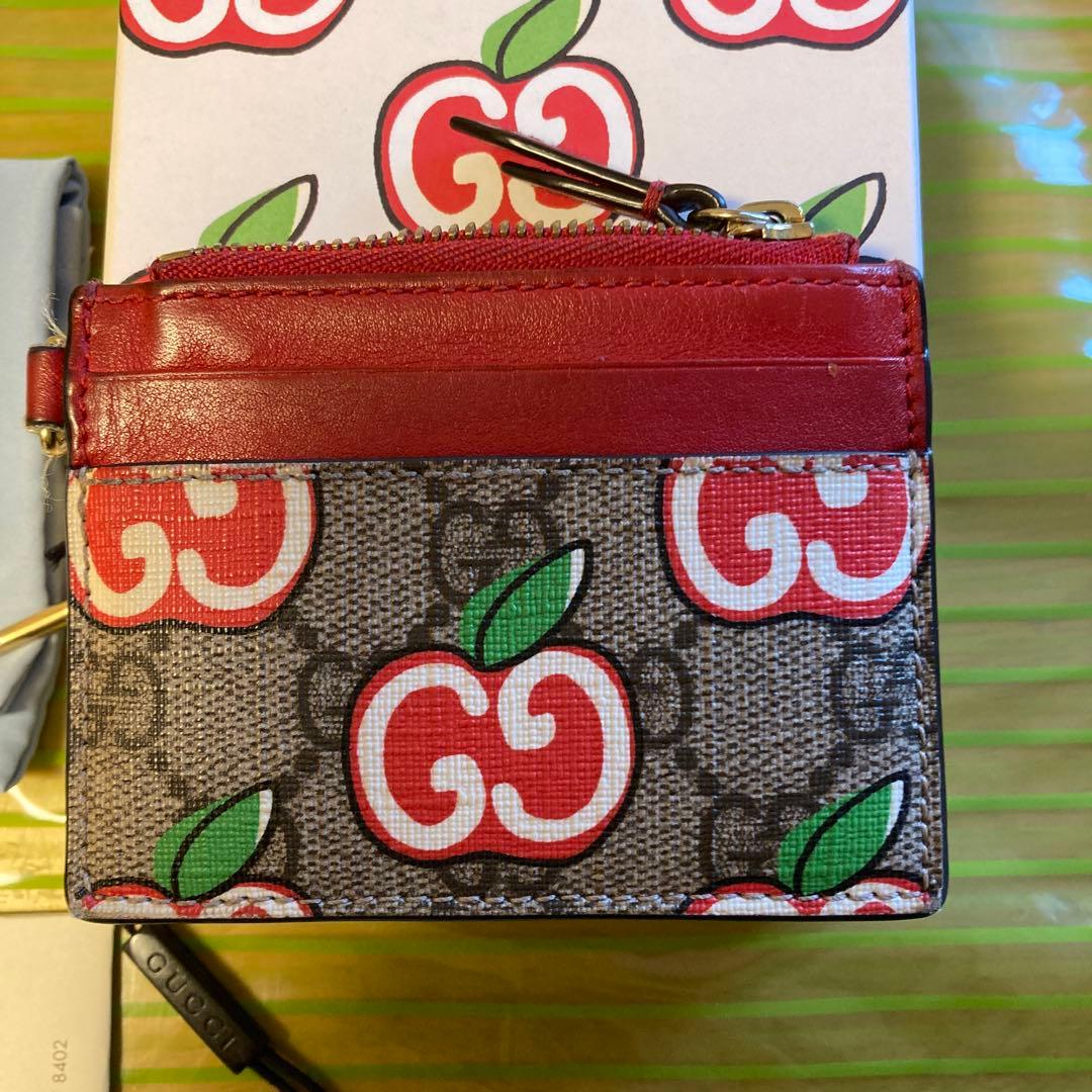 GUCCI Apple ケース