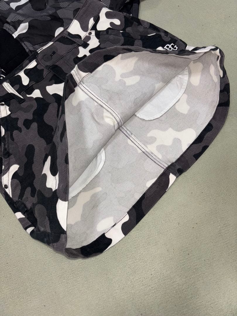 超美品）パーリーゲイツ、限定ブラックカモ、ジャケットとスカートのセット、サイズ0